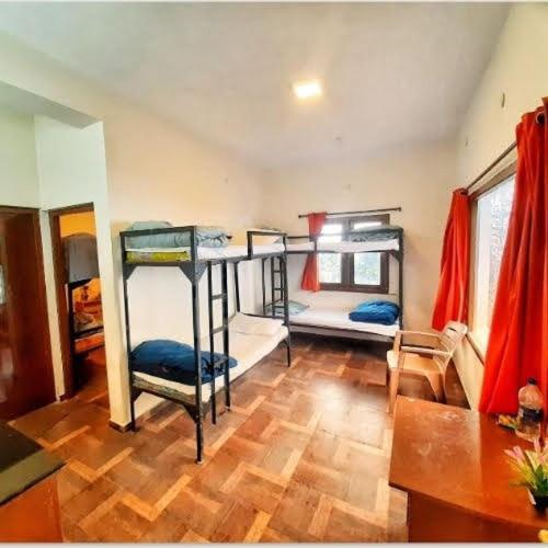 Dostel: Backpacker Hostel 코다이카날 외부 사진